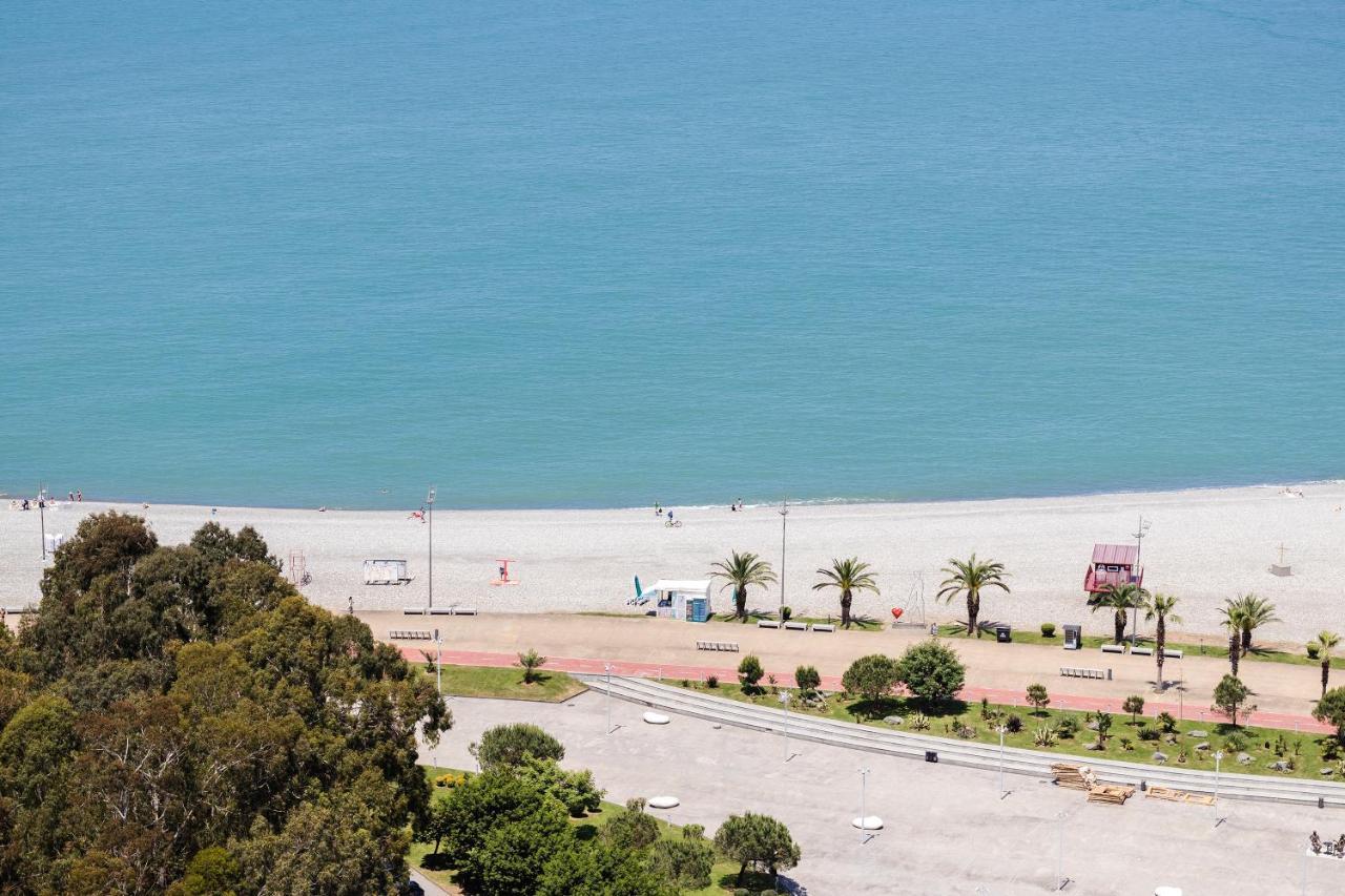 Porta Batumi Tower Sea Breeze 2012 Apartment Exterior photo